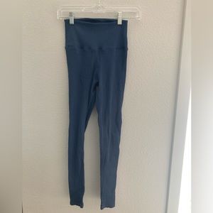 Carbon 38 Blue Ribbed Regular Rise 7/8 Legging